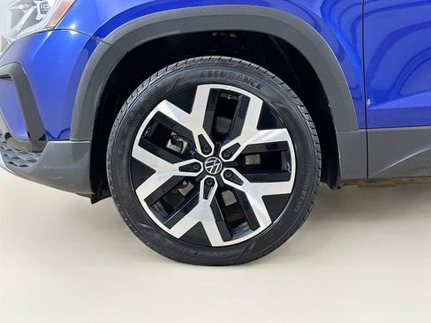 Used 2023 Volkswagen Taos SEL image 23