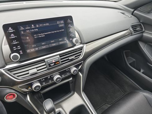 Used 2018 Honda Accord Sport image 31