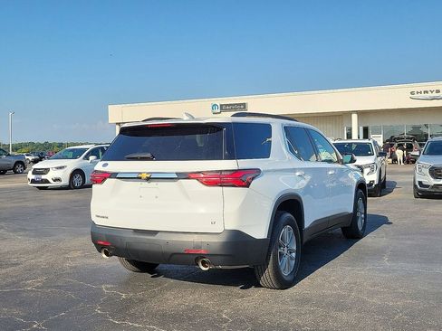Used 2023 Chevrolet Traverse LT image 5