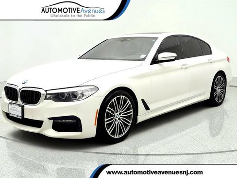 Used 2019 BMW 530i xDrive w/ M Sport Package AWD/4WD image 1