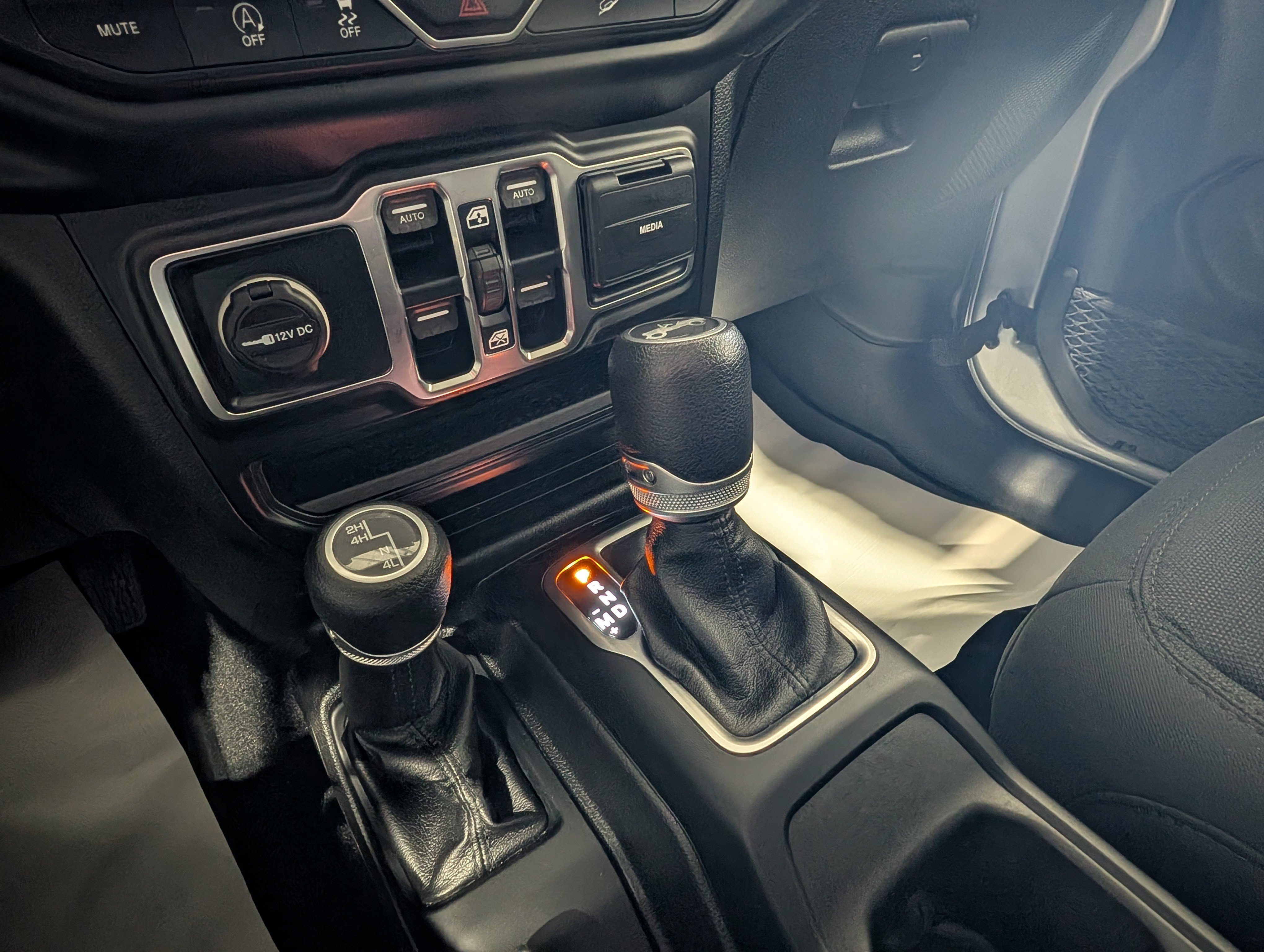 Used 2019 Jeep Wrangler Unlimited Sport S AWD/4WD image 21