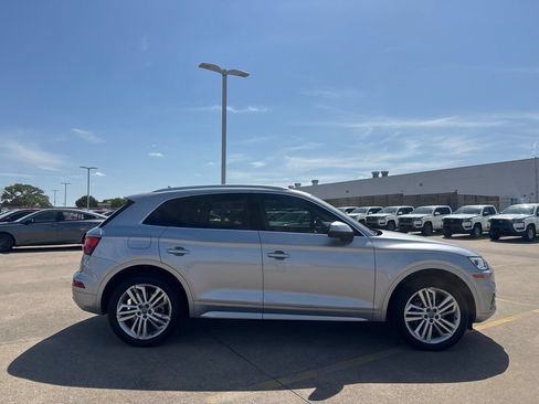Used 2019 Audi Q5 2.0T Premium Plus w/ Premium Plus Package AWD/4WD image 24