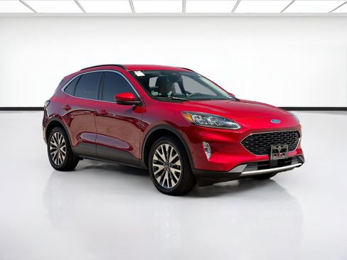 Used 2020 Ford Escape Titanium AWD/4WD image 3
