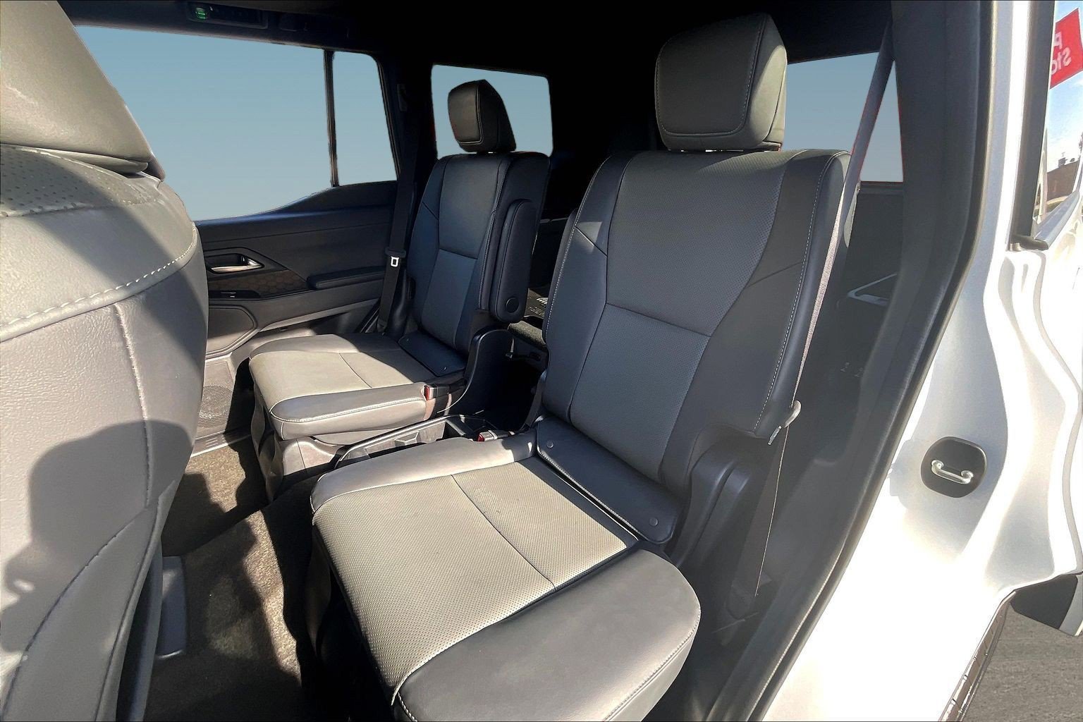 Used 2024 Lexus GX 550 w/ Accessory Package (Z1) AWD/4WD image 21