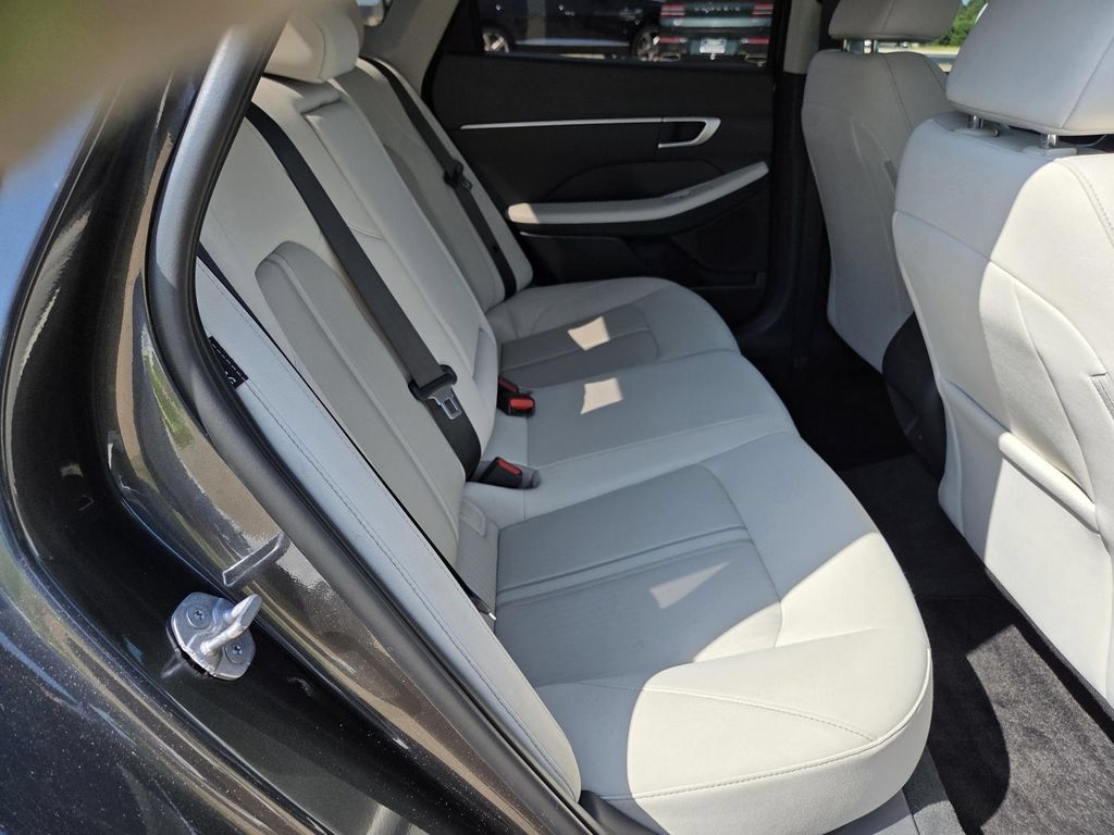 Used 2024 Hyundai Sonata SEL FWD image 27