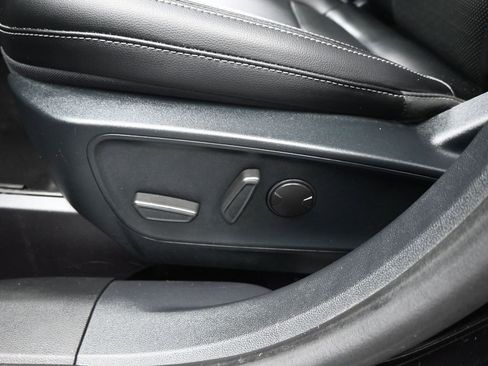 Certified 2020 Ford Escape SEL image 11