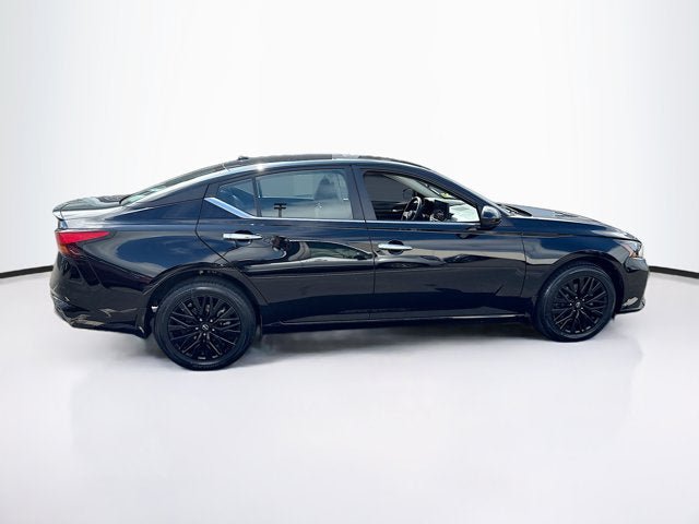 Certified 2025 Nissan Altima 2.5 SV w/ SV Special Edition Package AWD/4WD image 4