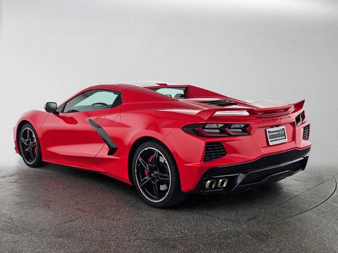 Used 2021 Chevrolet Corvette Stingray Preferred Conv w/ Z51 Performance Package RWD image 5