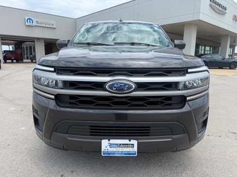 Used 2024 Ford Expedition XLT RWD image 8