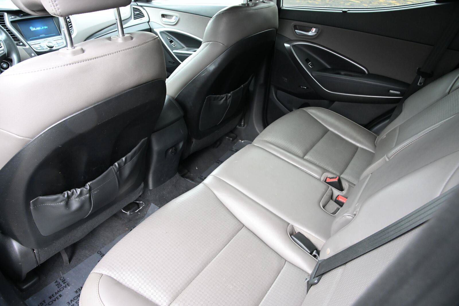 Used 2014 Hyundai Santa Fe Sport 2.0T w/ Navigation Package 06 AWD/4WD image 16
