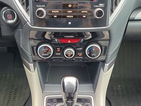 Used 2019 Subaru Forester Limited AWD/4WD image 16