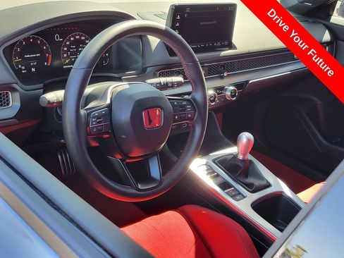 Used 2025 Honda Civic Type R image 5