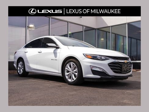 Used 2022 Chevrolet Malibu LT FWD image 1