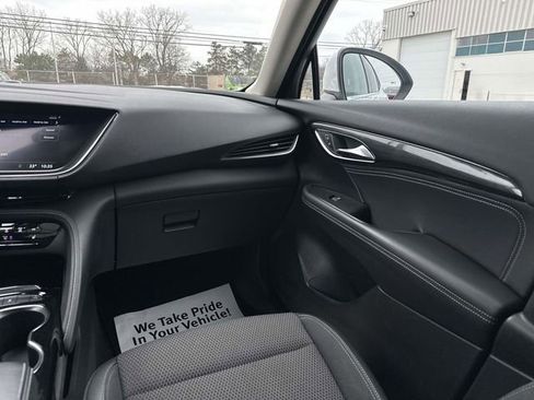 Used 2023 Buick Envision Preferred image 58