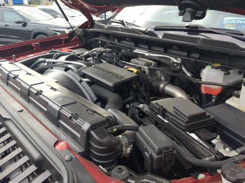 Used 2023 GMC Sierra 3500 Denali image 39