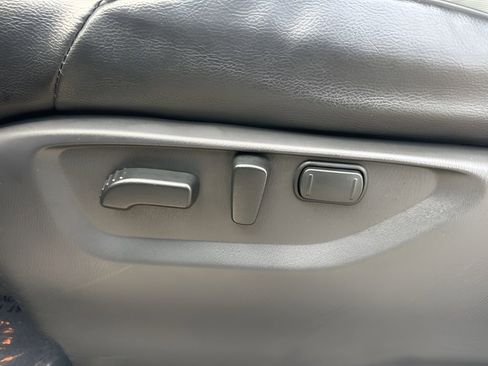 Used 2023 Nissan Armada SL image 10