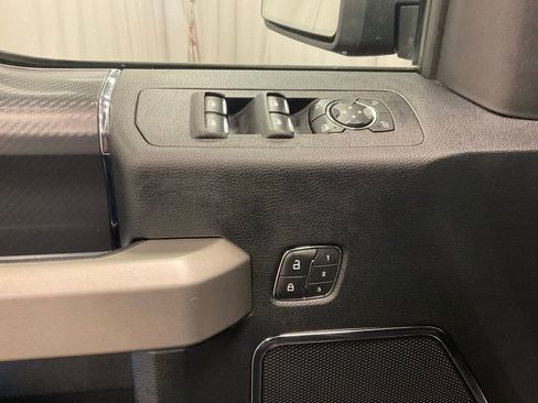 Used 2020 Ford F150 Lariat image 15