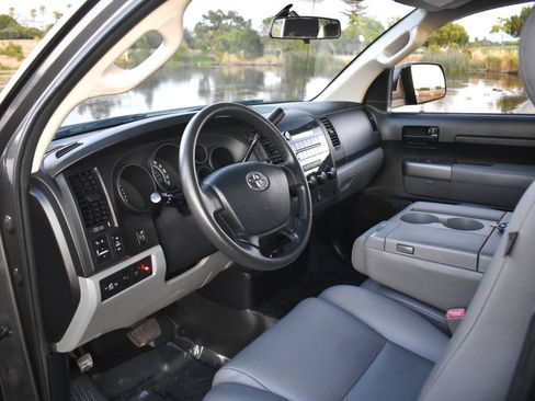 Used 2012 Toyota Tundra 4x4 Double Cab w/ Tow Pkg image 31