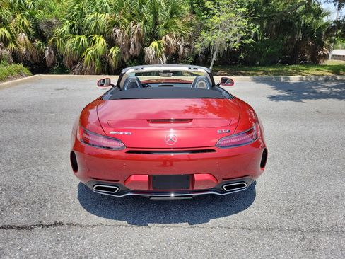 Used 2018 Mercedes-Benz AMG GT C image 5