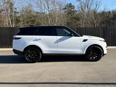 New 2025 Land Rover Range Rover Sport SE image 7