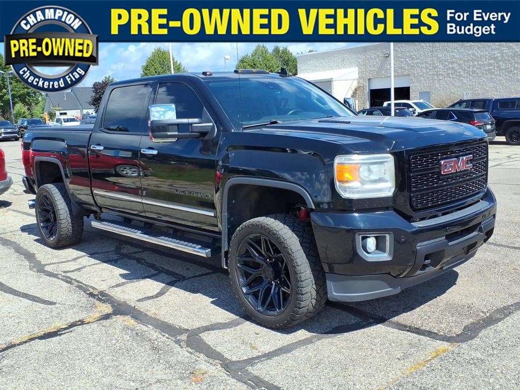Used 2016 GMC Sierra 2500 Denali w/ Duramax Plus Package AWD/4WD image 1