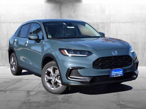 New 2026 Honda HR-V LX image 2