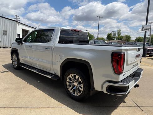 New 2026 GMC Sierra 1500 Denali w/ Technology Package AWD/4WD image 8