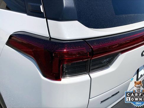 Certified 2026 Subaru Outback Premium AWD/4WD image 27