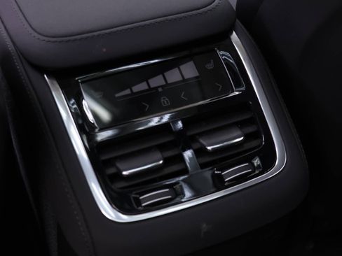 New 2026 Volvo XC90 B6 Plus w/ Protection Package Premier image 16