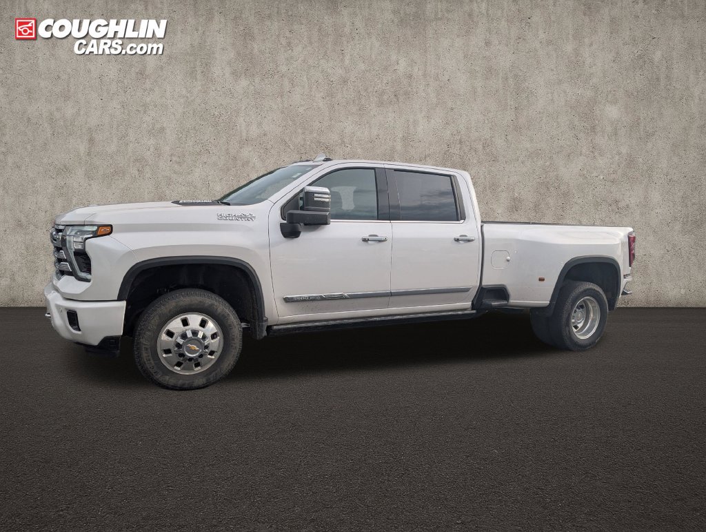 Used 2025 Chevrolet Silverado 3500 High Country w/ High Country Premium Package AWD/4WD image 5