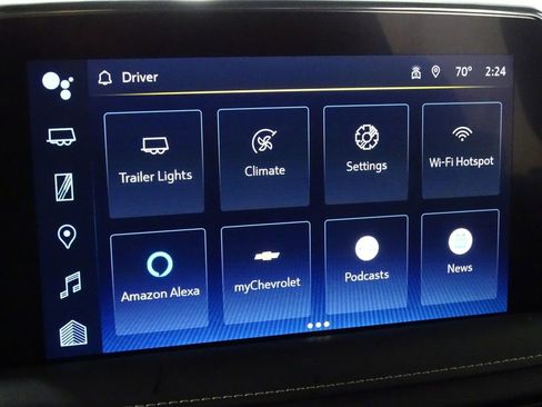 Used 2024 Chevrolet Suburban Premier image 38