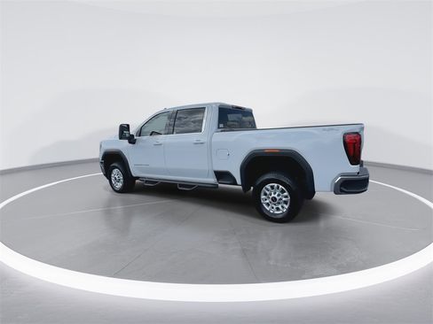 Used 2023 GMC Sierra 2500 SLE w/ SLE Convenience Package image 6