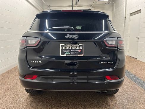 Used 2022 Jeep Compass Limited w/ Elite Group AWD/4WD image 3
