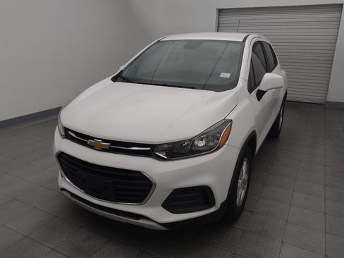 Used 2020 Chevrolet Trax LS w/ Tint and Cruise Package FWD image 15