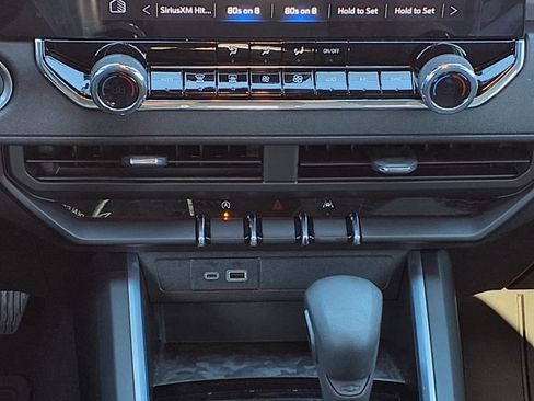 Used 2025 Chevrolet Colorado Trail Boss image 35