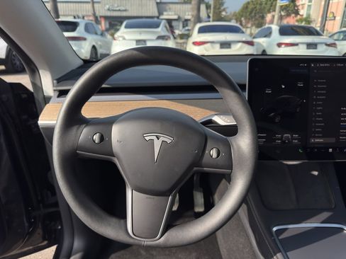 Used 2024 Tesla Model Y Long Range image 25
