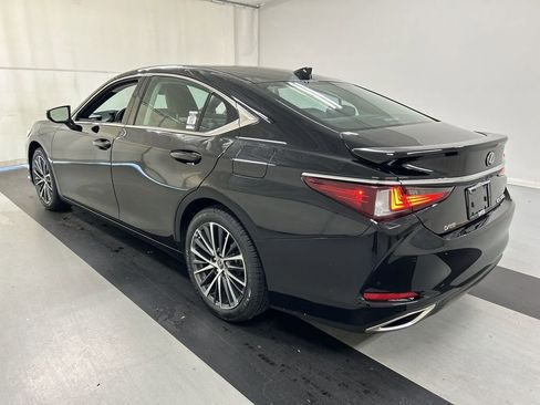 Used 2022 Lexus ES 350 w/ Premium Package image 7