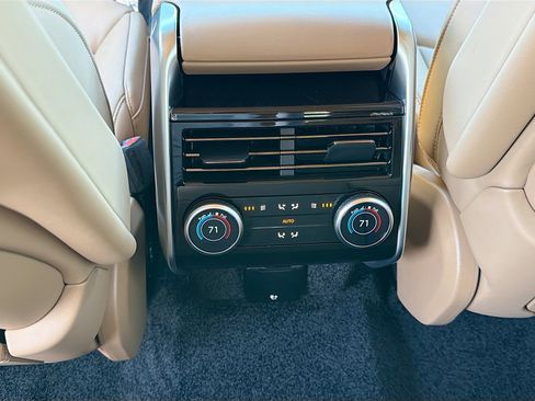 New 2026 Land Rover Range Rover SE image 20