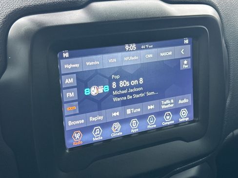 Used 2021 Jeep Renegade Sport image 18