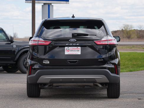 Used 2024 Ford Edge SEL w/ Convenience Package AWD/4WD image 4