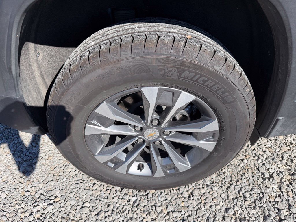 Used 2026 Chevrolet Equinox LT AWD/4WD image 29