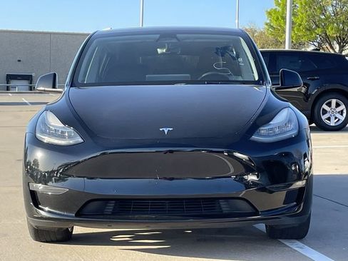 Used 2021 Tesla Model Y Long Range image 7
