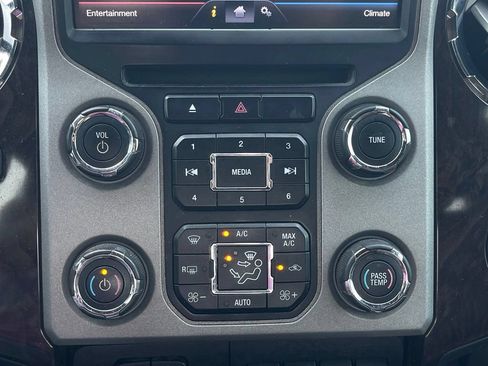 Used 2014 Ford F250 Platinum AWD/4WD image 25