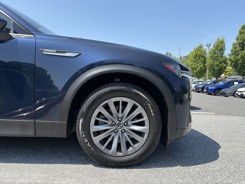 Used 2024 MAZDA CX-90 Plug-In Hybrid w/ Preferred AWD/4WD image 16