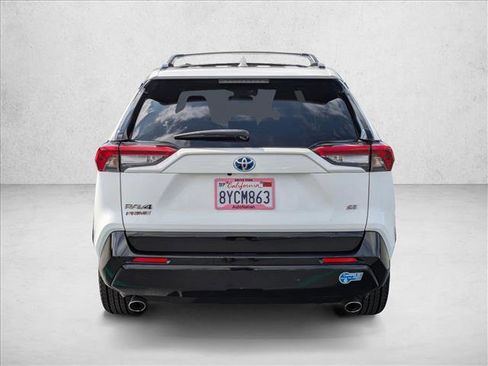 Certified 2021 Toyota RAV4 SE w/ Weather & Moonroof Package image 7