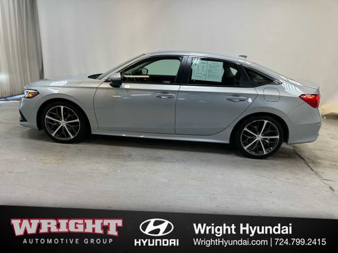 Used 2023 Honda Civic Touring image 7