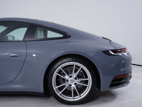 Used 2024 Porsche 911 Carrera RWD image 12