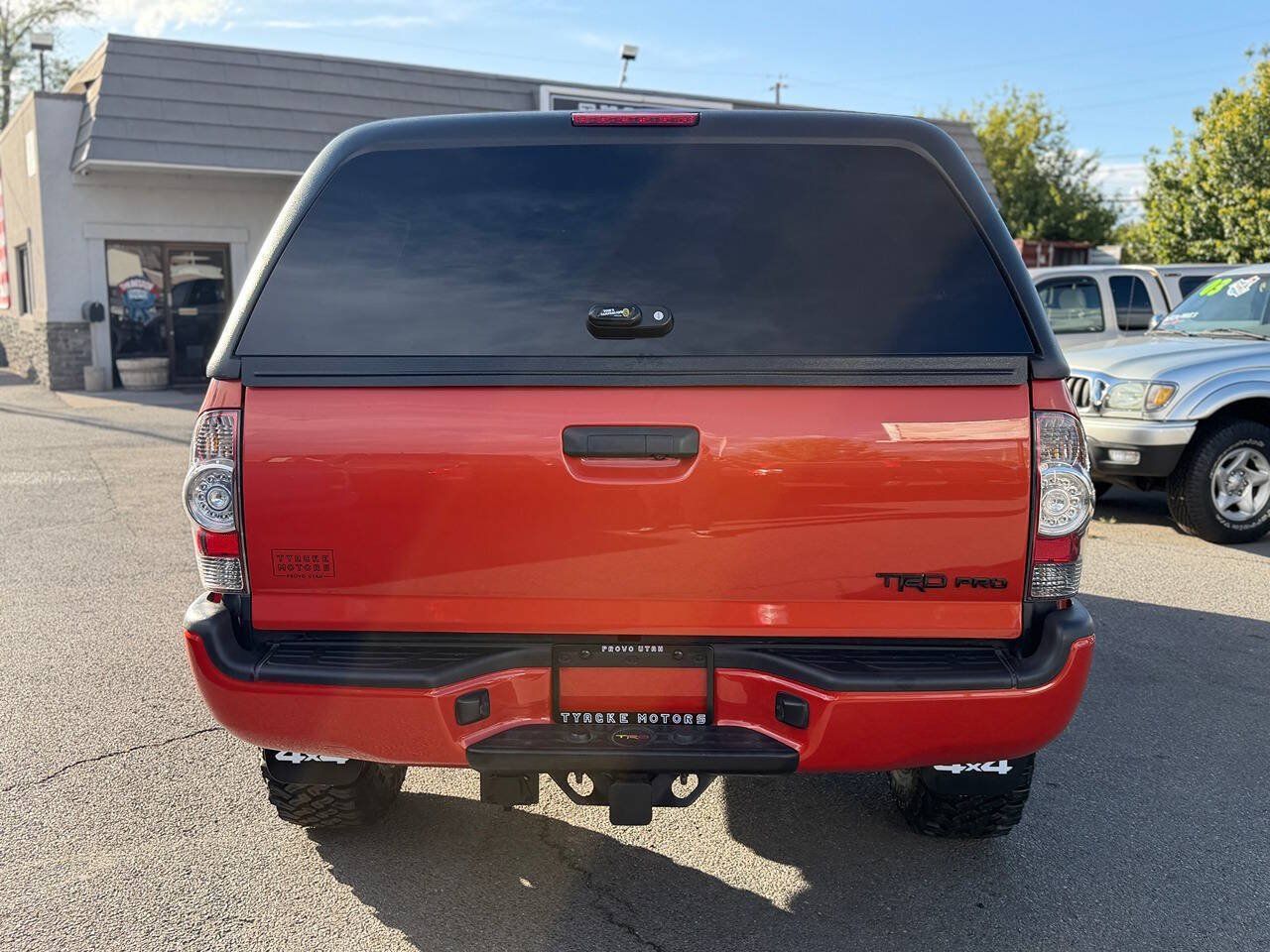 Used 2015 Toyota Tacoma TRD Pro w/ Off Road Towing Package AWD/4WD image 82