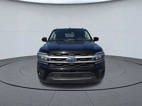 Used 2024 Ford Expedition XLT image 9