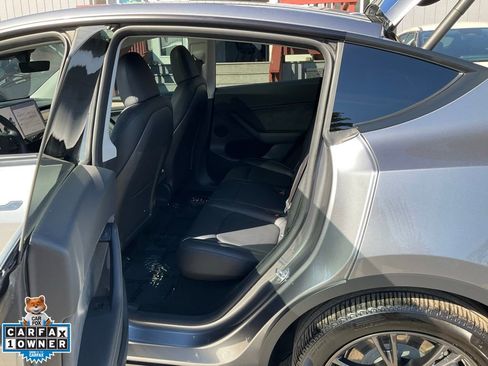 Used 2025 Tesla Model Y Long Range image 7